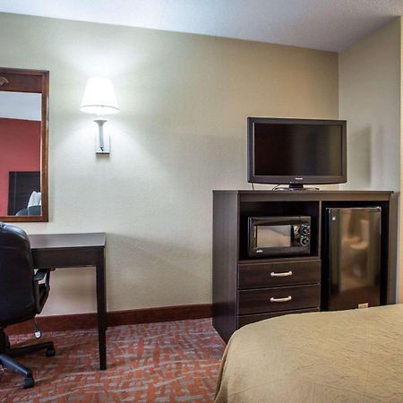 Quality Inn & Suites Monroe Εξωτερικό φωτογραφία