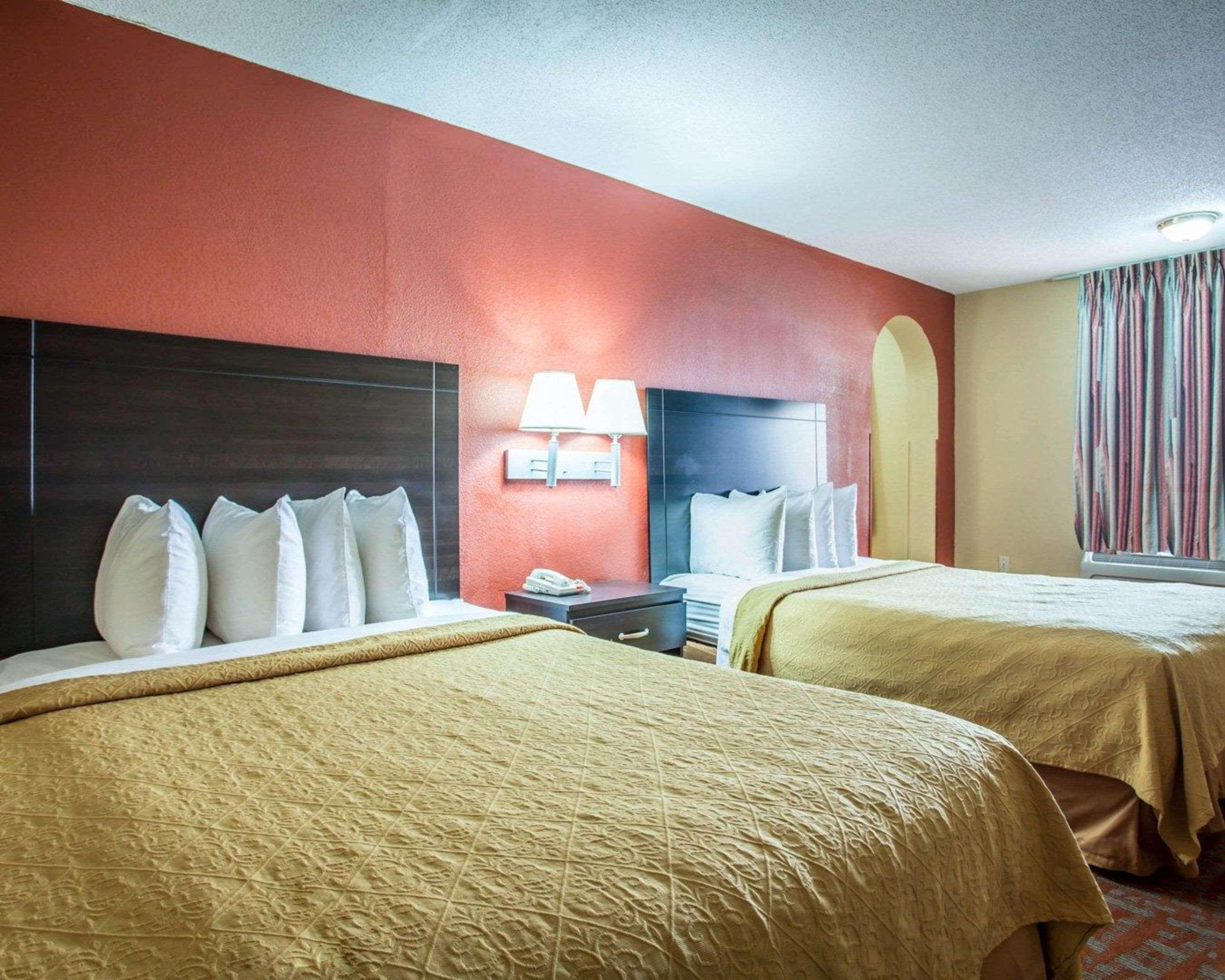 Quality Inn & Suites Monroe Εξωτερικό φωτογραφία
