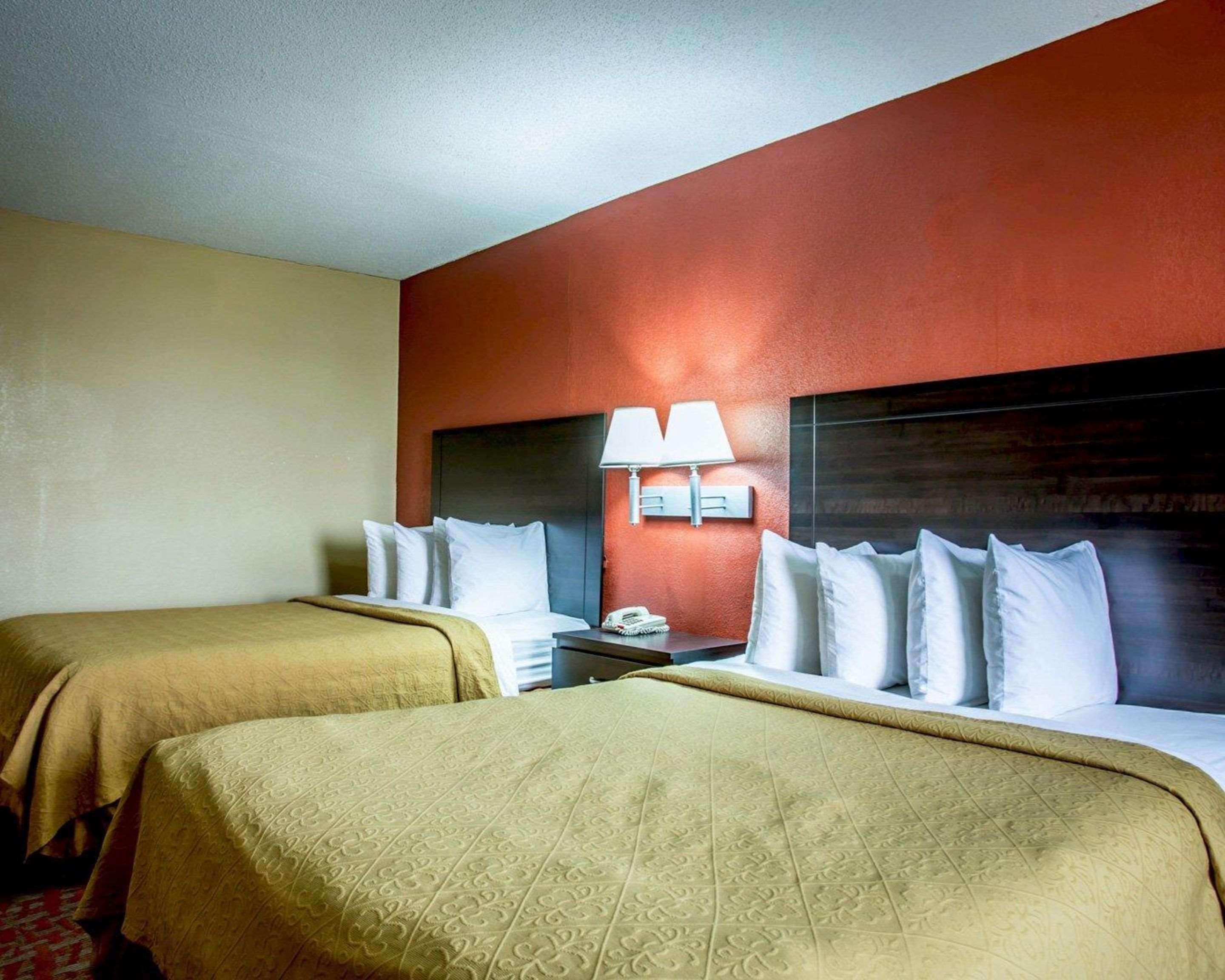 Quality Inn & Suites Monroe Εξωτερικό φωτογραφία