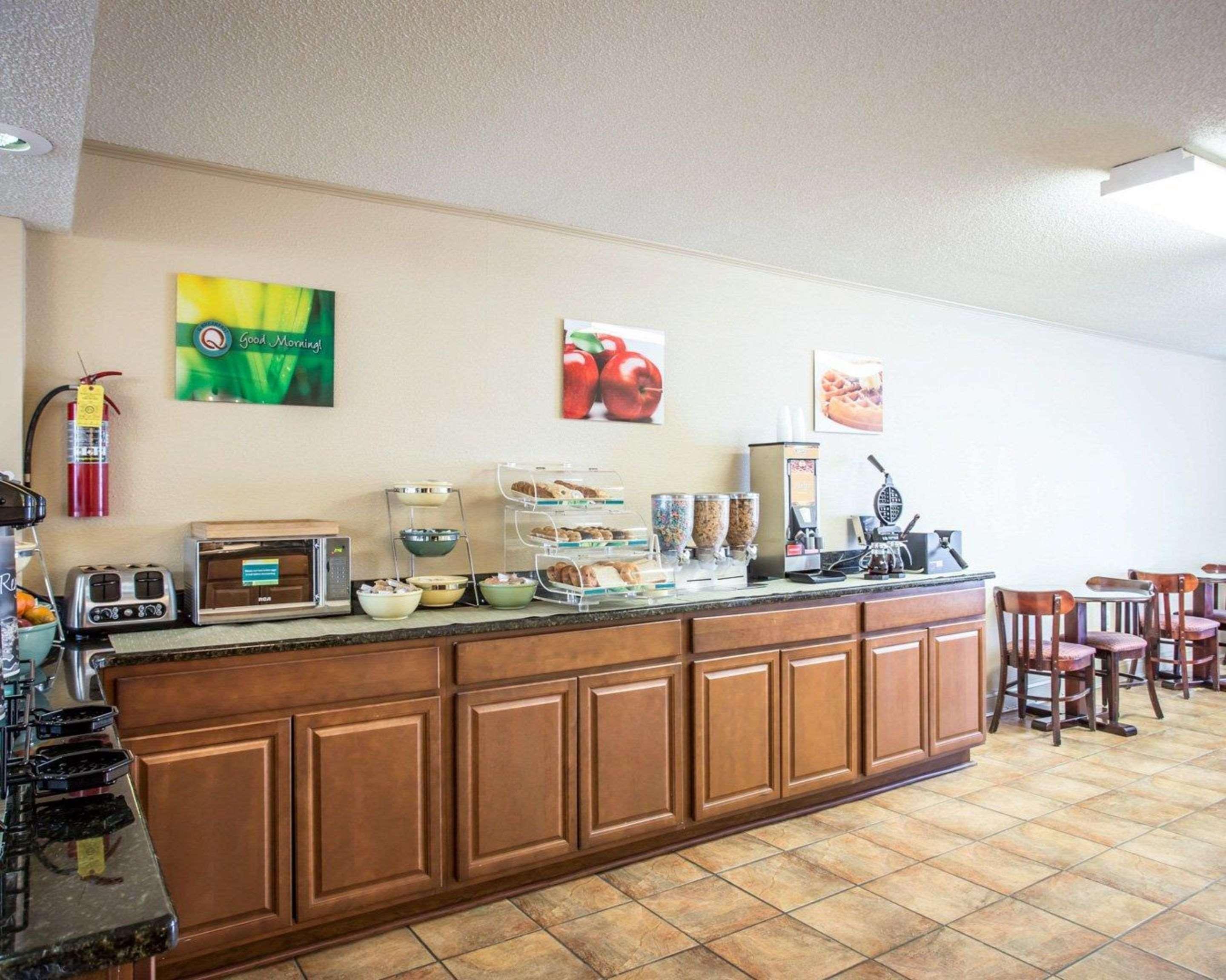 Quality Inn & Suites Monroe Εξωτερικό φωτογραφία